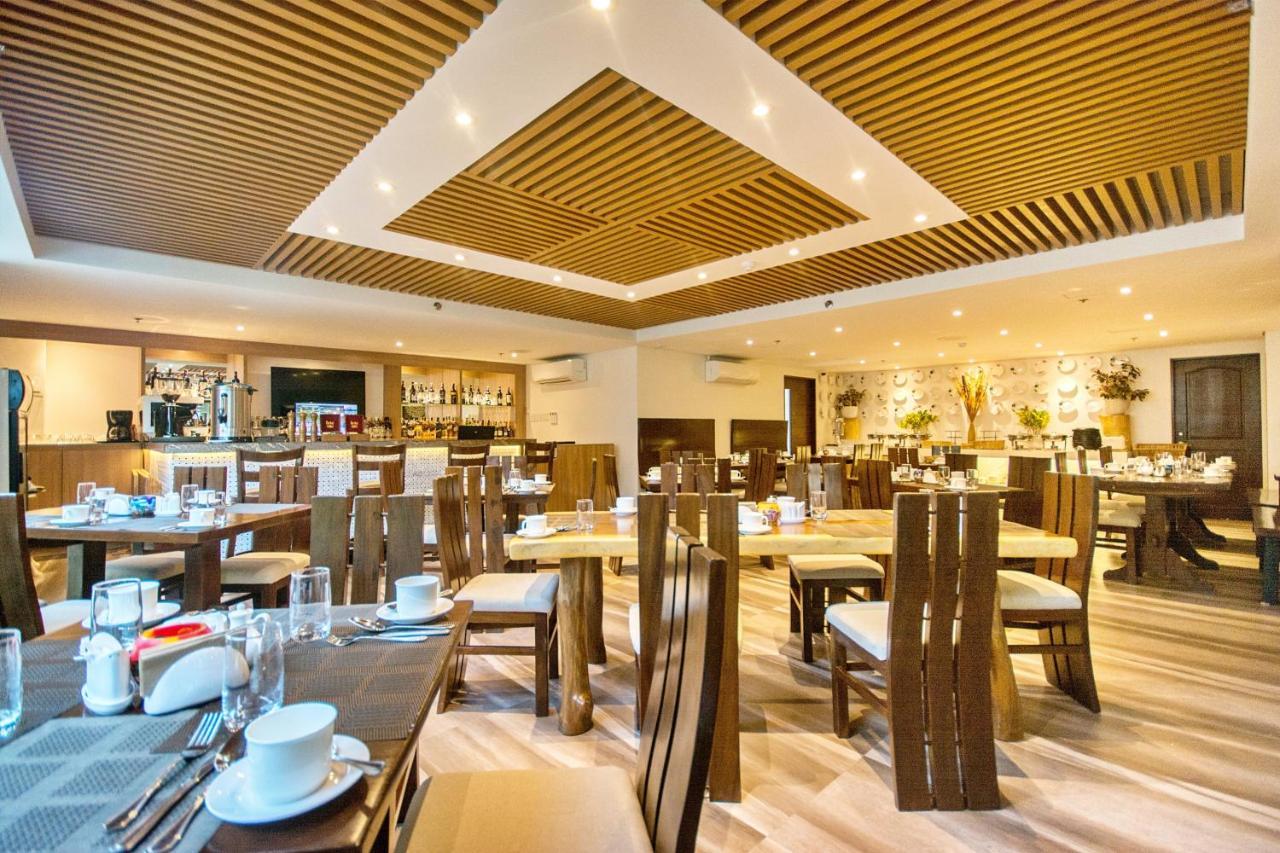 Manoc-Manoc Commander Suites De Boracay מראה חיצוני תמונה