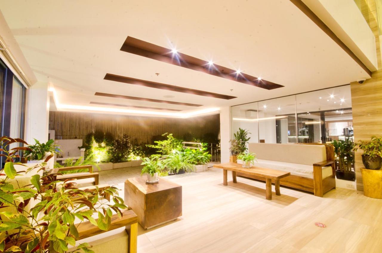 Manoc-Manoc Commander Suites De Boracay מראה חיצוני תמונה