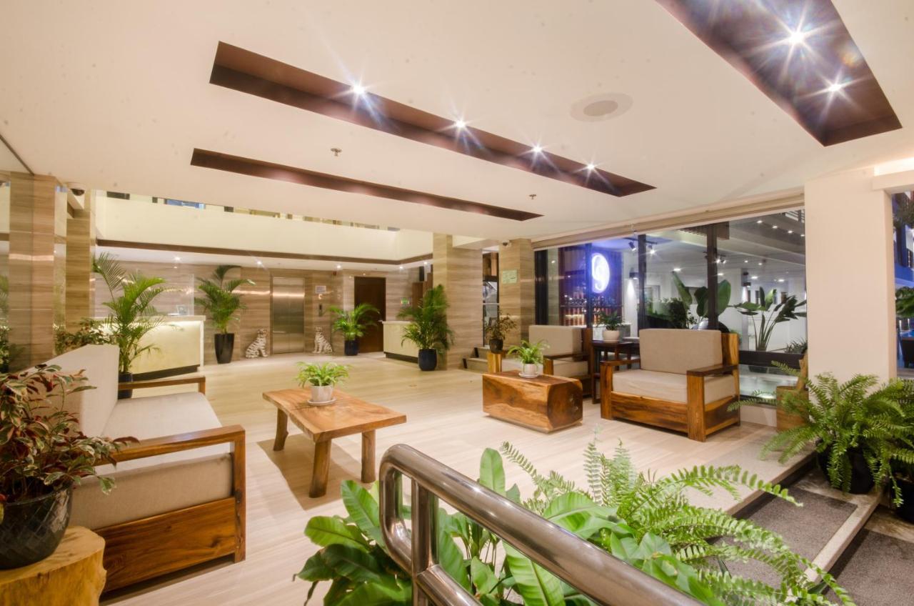 Manoc-Manoc Commander Suites De Boracay מראה חיצוני תמונה