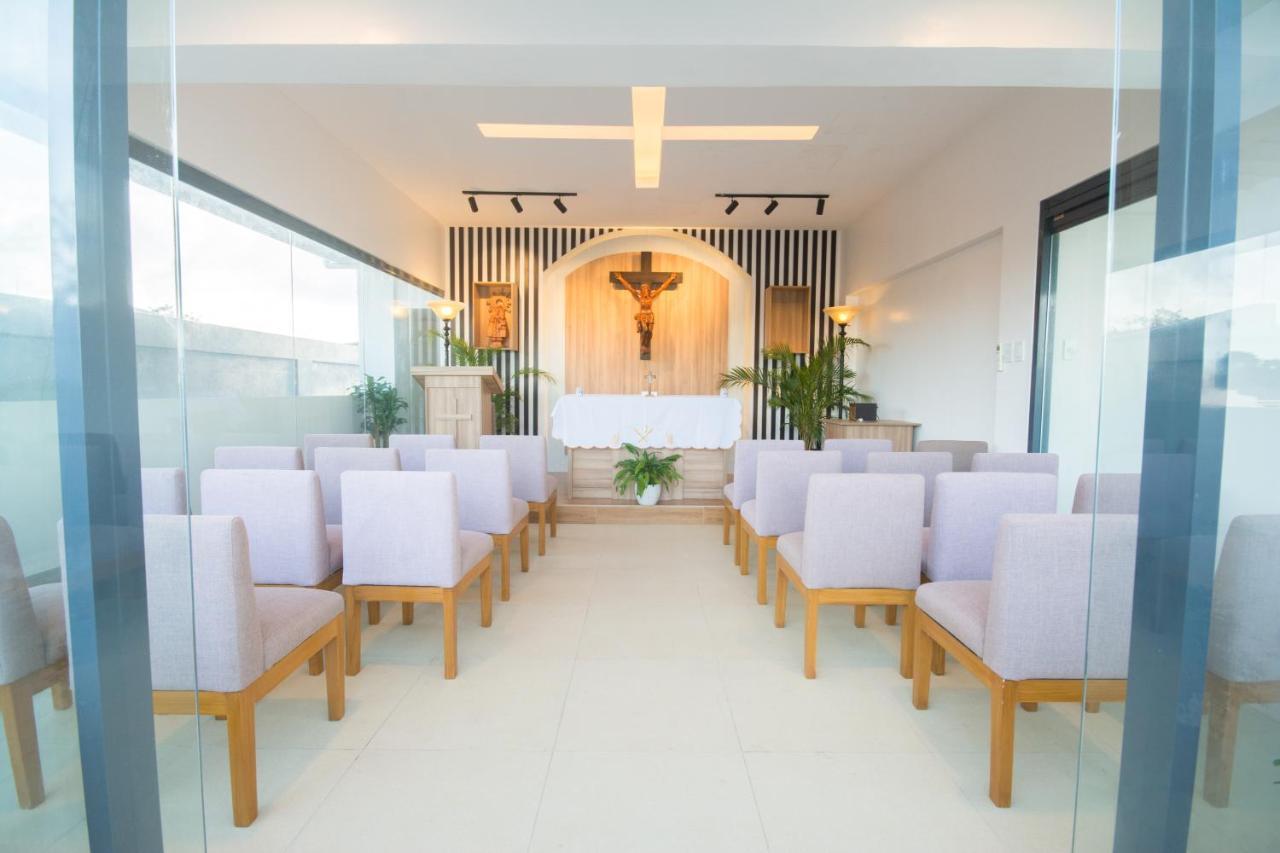 Manoc-Manoc Commander Suites De Boracay מראה חיצוני תמונה