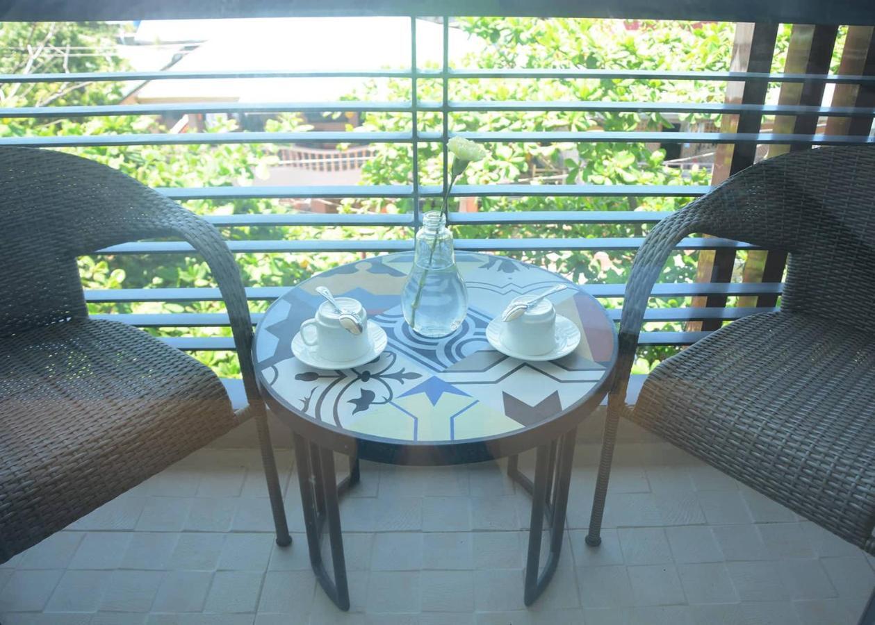 Manoc-Manoc Commander Suites De Boracay מראה חיצוני תמונה